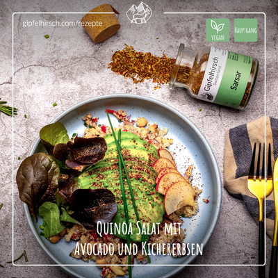 Quinoa Salat mit Avocado und Kichererbsen